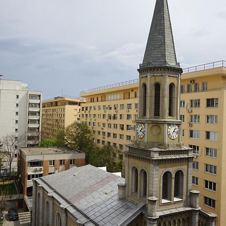 Agentia H Accommodation Bukares Bagian luar foto