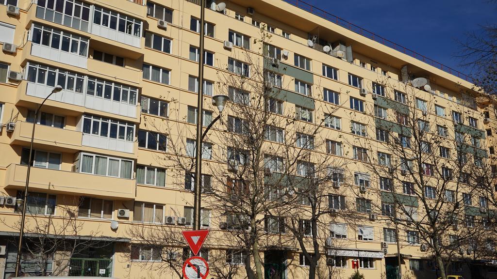 Agentia H Accommodation Bukares Bagian luar foto