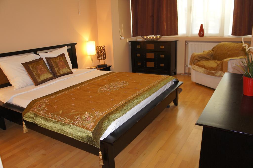 Agentia H Accommodation Bukares Bagian luar foto