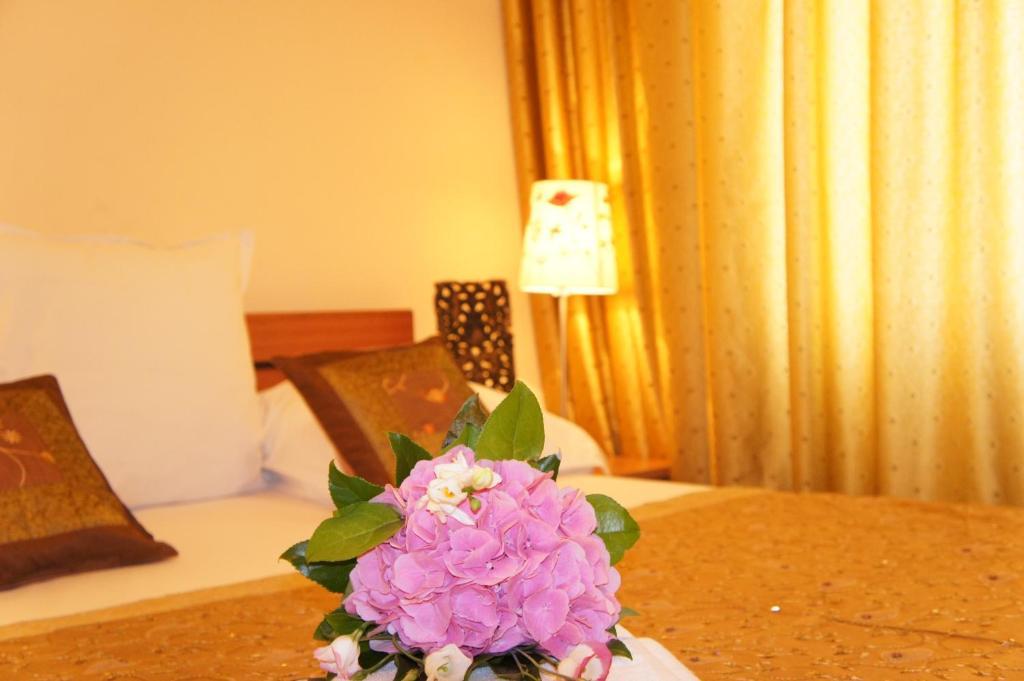 Agentia H Accommodation Bukares Ruang foto