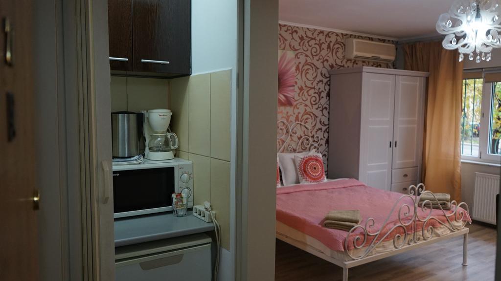 Agentia H Accommodation Bukares Bagian luar foto